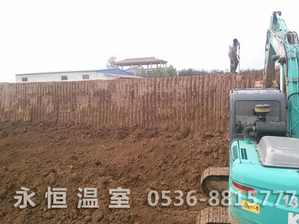 运城市盐湖区百亩日光温室施工现场1.jpg