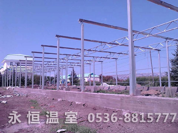 内蒙古牙克石市库尔都林业局阳光板温室施工现场2.jpg